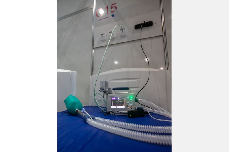 Pará conta com mais 50 novos respiradores para tratamento de pacientes com coronavírus. <div class='credito_fotos'>Foto: Marco Santos / Ag. Pará | <a href='/midias/2020/originais/6343_a1a7c168-fb91-1cae-45c1-b438c3807ff8.jpg' download><i class='fa-solid fa-download'></i> Download</a></div>