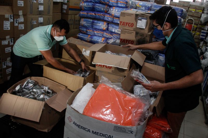 MEDICAMENTOS E TESTE RÁPIDO ENTREGUES AO HOSPITAL REGIONAL PÚBLICO DA TRANSAMAZÔNICA EMALTAMIRA
<div class='credito_fotos'>Foto: Marcelo Seabra / Ag. Pará | <a href='/midias/2020/originais/6351_e92df7dc-71de-4516-d3ef-b4bb0f6c9c3d.jpg' download><i class='fa-solid fa-download'></i> Download</a></div>