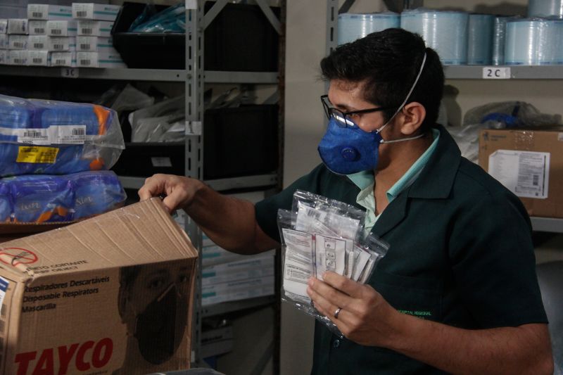 MEDICAMENTOS E TESTE RÁPIDO ENTREGUES AO HOSPITAL REGIONAL PÚBLICO DA TRANSAMAZÔNICA EMALTAMIRA
<div class='credito_fotos'>Foto: Marcelo Seabra / Ag. Pará | <a href='/midias/2020/originais/6351_ea35281f-54d3-4a16-83fa-a098811a028a.jpg' download><i class='fa-solid fa-download'></i> Download</a></div>