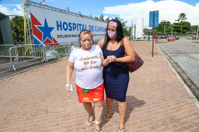 Maria Raimunda de Souza (mãe) e Thamires de Souza (filha) <div class='credito_fotos'>Foto: Alex Ribeiro / Ag. Pará | <a href='/midias/2020/originais/6359_2e234917-c8b1-e67d-21fc-f77ba7e89d89.jpg' download><i class='fa-solid fa-download'></i> Download</a></div>