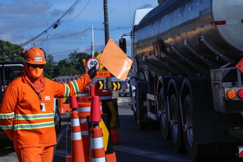 OBRAS - Desvio na Br 316 em Marituba <div class='credito_fotos'>Foto: Alex Ribeiro / Ag. Pará | <a href='/midias/2020/originais/6416_76841c2d-a53b-8eaa-1bd3-f7016316a04a.jpg' download><i class='fa-solid fa-download'></i> Download</a></div>