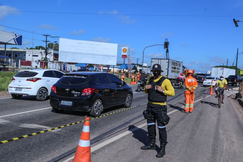 OBRAS - Desvio na Br 316 em Marituba <div class='credito_fotos'>Foto: Alex Ribeiro / Ag. Pará | <a href='/midias/2020/originais/6416_c7c90b91-5f44-487c-278e-b99fb4f8c5f2.jpg' download><i class='fa-solid fa-download'></i> Download</a></div>