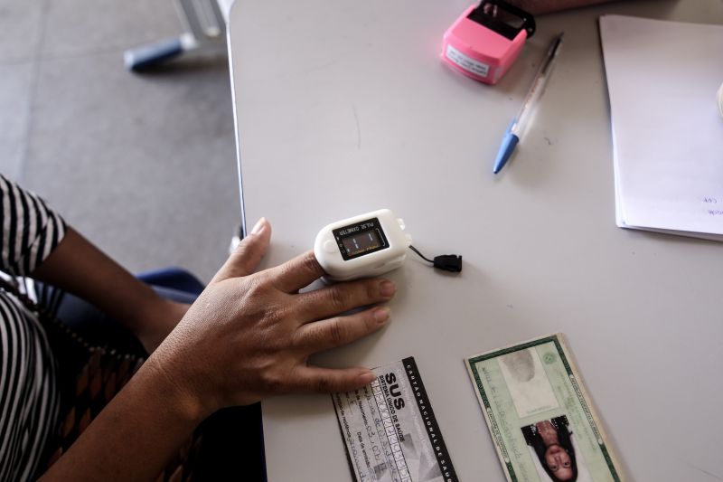 BelÃ©m 20 de junho de 2020, a PolicÃ­nia Intinerante chegou na Escola Ramiro Olavo Ribeiro de Castro, bairrio da guanabara em Ananindeua. <div class='credito_fotos'>Foto: Alex Ribeiro / Ag. Pará   |   <a href='/midias/2020/originais/6439_617f6f76-ca1a-76b3-e56f-a9b28b518f50.jpg' download><i class='fa-solid fa-download'></i> Download</a></div>