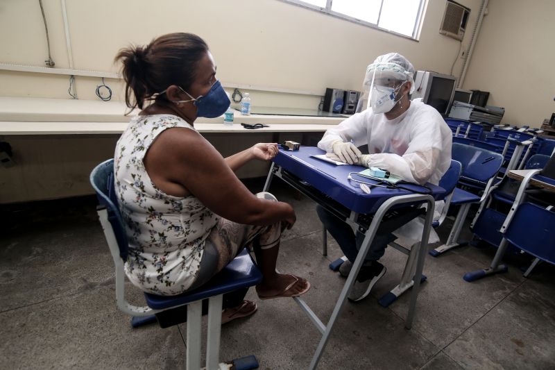 BelÃ©m 20 de junho de 2020, a PolicÃ­nia Intinerante chegou na Escola Ramiro Olavo Ribeiro de Castro, bairrio da guanabara em Ananindeua. <div class='credito_fotos'>Foto: Alex Ribeiro / Ag. Pará   |   <a href='/midias/2020/originais/6439_f3743b0d-6800-a9e7-2d9d-a5b28c7c178e.jpg' download><i class='fa-solid fa-download'></i> Download</a></div>