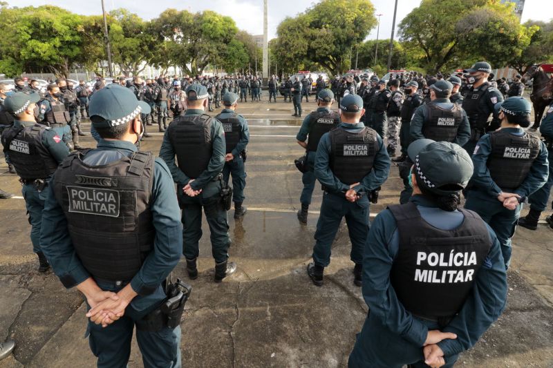 Belém, Pará, Brasil. OPERAÇÃO SEGURANÇA, Praça da Bandeira - 19/06/2020. Foto: Ricardo Amanajás / Ag Pará. <div class='credito_fotos'>Foto: Ricardo Amanajás / Ag. Pará | <a href='/midias/2020/originais/6464_0115ba8f-bdc4-7317-efca-e5f22487f0a5.jpg' download><i class='fa-solid fa-download'></i> Download</a></div>