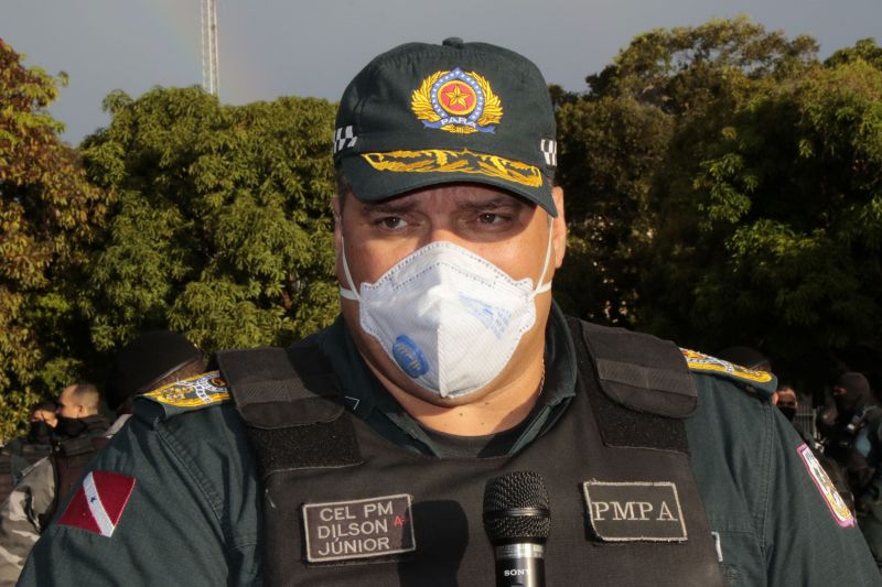 BelÃ©m, ParÃ¡, Brasil. OPERAÃ‡ÃƒO SEGURANÃ‡A, PraÃ§a da Bandeira - Dilson JÃºnior, Comandante Geral da PolÃ­cia Militar do ParÃ¡ - 19/06/2020. Foto: Ricardo AmanajÃ¡s / Ag ParÃ¡. <div class='credito_fotos'>Foto: Ricardo Amanajás / Ag. Pará   |   <a href='/midias/2020/originais/6464_2d151732-6571-bbe6-aea5-bd340b7472db.jpg' download><i class='fa-solid fa-download'></i> Download</a></div>