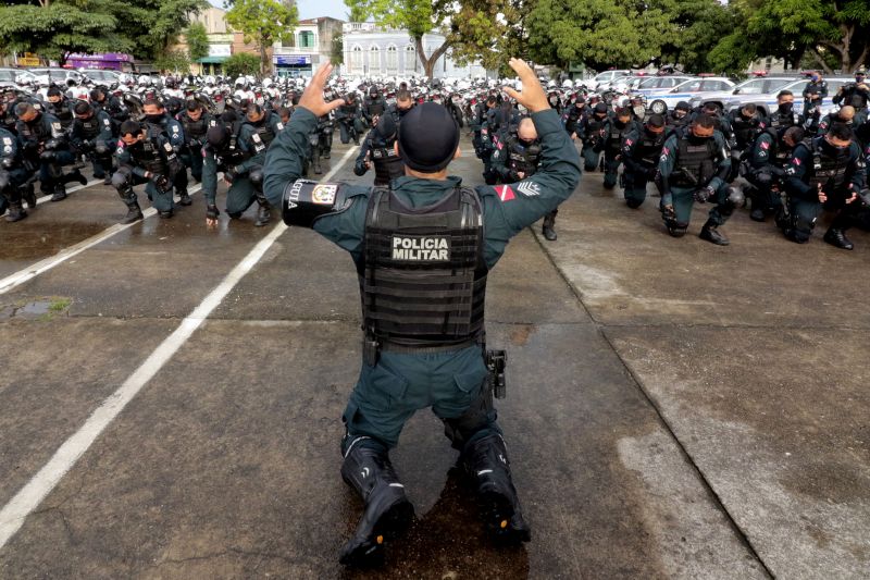 Belém, Pará, Brasil. OPERAÇÃO SEGURANÇA, Praça da Bandeira - 19/06/2020. Foto: Ricardo Amanajás / Ag Pará. <div class='credito_fotos'>Foto: Ricardo Amanajás / Ag. Pará | <a href='/midias/2020/originais/6464_c540543d-ba73-4d68-4b34-019d9a1b2cbb.jpg' download><i class='fa-solid fa-download'></i> Download</a></div>
