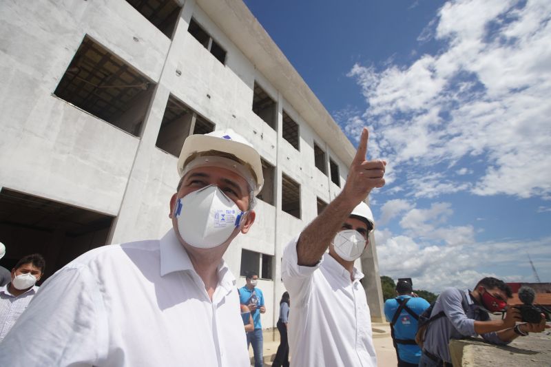 Governador acompanha obras do hospital materno infantil de Santarém <div class='credito_fotos'>Foto: Marco Santos / Ag. Pará | <a href='/midias/2020/originais/6477_cd8ba164-bfd9-b858-ca91-19bd5a235b3f.jpg' download><i class='fa-solid fa-download'></i> Download</a></div>