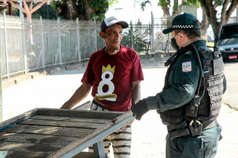 BelÃ©m, ParÃ¡, Brasil. ENTREGA MASCARAS PM, 2Â° BatalhÃ£o de PolÃ­cia Militar - 24/06/2020. Foto: Ricardo AmanajÃ¡s / Ag ParÃ¡. <div class='credito_fotos'>Foto: Ricardo Amanajás / Ag. Pará   |   <a href='/midias/2020/originais/6488_009ec0e8-032d-d848-fc81-fe0559a4460d.jpg' download><i class='fa-solid fa-download'></i> Download</a></div>