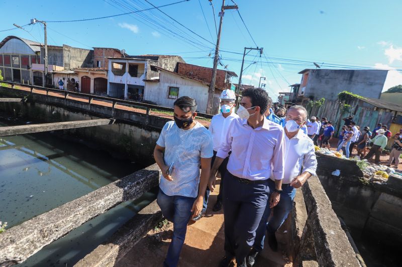 Moradores acompanham os avanços na macrodrenagem da Bacia do Tucunduba <div class='credito_fotos'>Foto: Marco Santos / Ag. Pará | <a href='/midias/2020/originais/6493_ab1fe5ca-b3d0-8c17-1822-35e82d953ff6.jpg' download><i class='fa-solid fa-download'></i> Download</a></div>