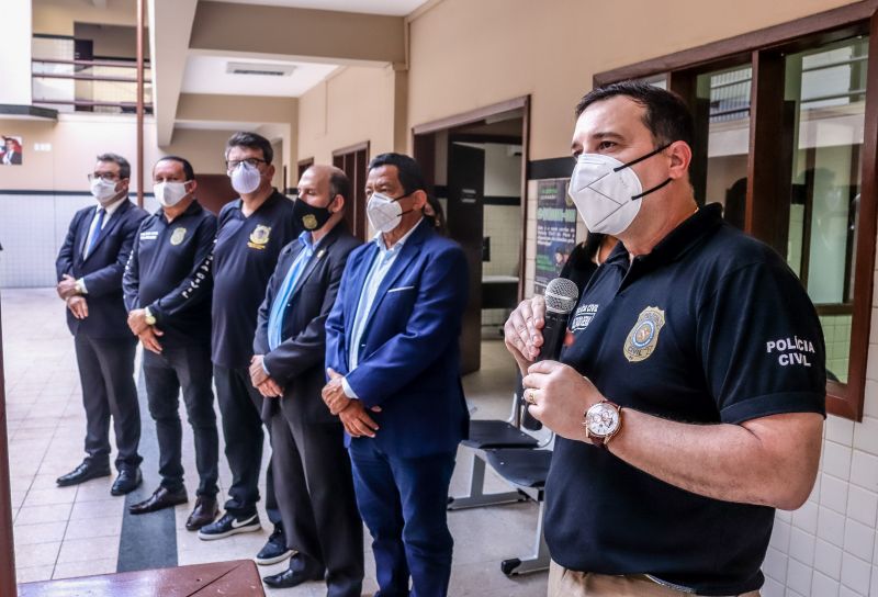 Delegado Geral - Alberto Teixeira <div class='credito_fotos'>Foto: Leandro Santana / Ascom PCPA | <a href='/midias/2020/originais/6496_20975609-07c0-c7bf-72e9-57bdf841e79f.jpg' download><i class='fa-solid fa-download'></i> Download</a></div>