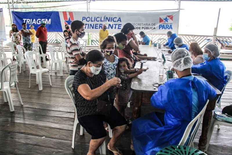 Em Óbidos aproximadamente 200 pessoas foram atendidas pela Poli Itinerante <div class='credito_fotos'>Foto: Ronilma Santos / SRGBA   |   <a href='/midias/2020/originais/6502_ddea63f1-615e-f125-3566-30c131de5728.jpg' download><i class='fa-solid fa-download'></i> Download</a></div>