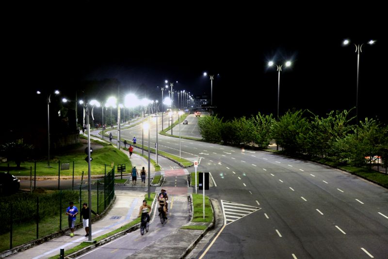 BelÃ©m, ParÃ¡, Brasil. ILUMINAÃ‡ÃƒO JOÃƒO PAULO II - 01/07/2020. Foto: Ricardo AmanajÃ¡s / AgÃªncia ParÃ¡. <div class='credito_fotos'>Foto: Ricardo Amanajás / Ag. Pará   |   <a href='/midias/2020/originais/6520_16eff52c-7cc6-be41-93b0-c3ae15c9a4c6.jpg' download><i class='fa-solid fa-download'></i> Download</a></div>