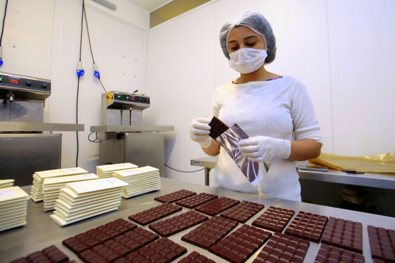 BelÃ©m, ParÃ¡, Brasil.DIA CHOCOLATE - 06/07/2020 - Foto: Ricardo AmanajÃ¡s / Ag ParÃ¡ <div class='credito_fotos'>Foto: Ricardo Amanajás / Ag. Pará   |   <a href='/midias/2020/originais/6534_e94066d5-e982-fb68-5d97-2e3c18f04820.jpg' download><i class='fa-solid fa-download'></i> Download</a></div>