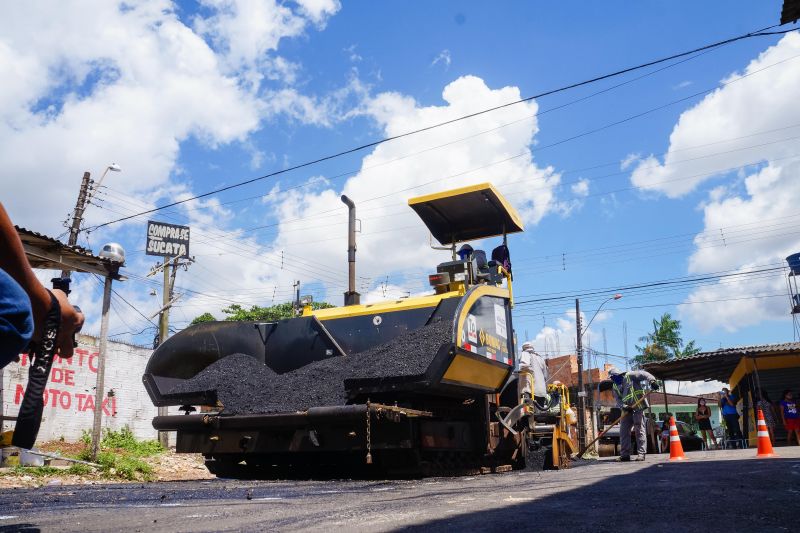 BelÃ©m 06 de julho de 2020, asfalto por todo ParÃ¡ chegou na Passagem BrasÃ­lia, bairro Icoaraci <div class='credito_fotos'>Foto: Alex Ribeiro / Ag. Pará   |   <a href='/midias/2020/originais/6538_1848ed51-e206-d698-ecc9-a6580780c846.jpg' download><i class='fa-solid fa-download'></i> Download</a></div>