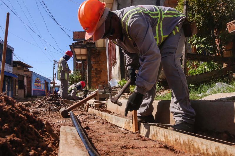 BelÃ©m 06 de julho de 2020, asfalto por todo ParÃ¡ chegou na Passagem Joana D` Arc ,bairro da Terra Firme. <div class='credito_fotos'>Foto: Alex Ribeiro / Ag. Pará   |   <a href='/midias/2020/originais/6538_46c61830-1b9a-3c67-fa52-c3cd9a5a01a6.jpg' download><i class='fa-solid fa-download'></i> Download</a></div>