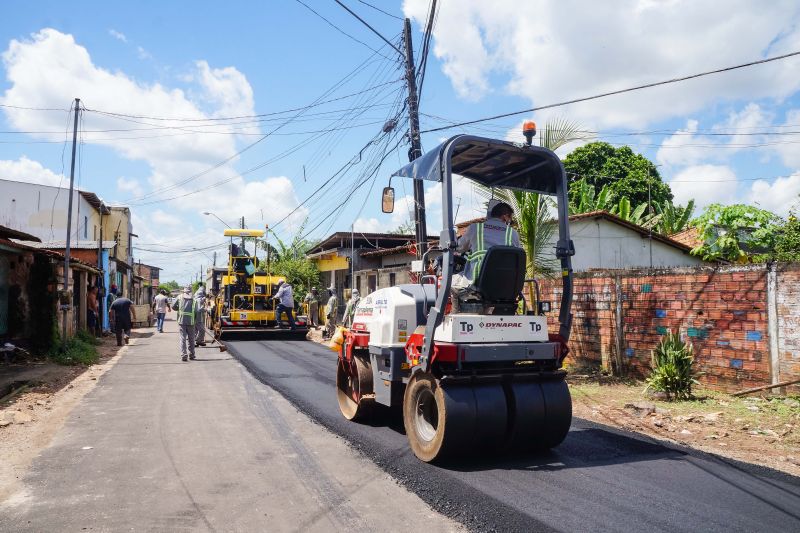 BelÃ©m 06 de julho de 2020, asfalto por todo ParÃ¡ chegou na Passagem BrasÃ­lia, bairro Icoaraci <div class='credito_fotos'>Foto: Alex Ribeiro / Ag. Pará   |   <a href='/midias/2020/originais/6538_7649dee8-bd83-246a-5e47-83cc4e09ae2f.jpg' download><i class='fa-solid fa-download'></i> Download</a></div>