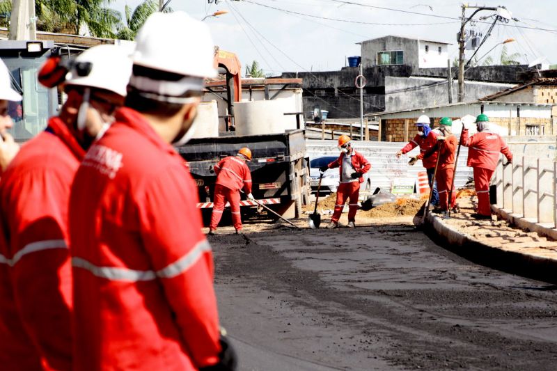Belém, Pará, Brasil. OBRAS TUCUNDUBA - AV TUCUNDUBA ENTRE MUN DURUCUS E NOSSA SENHORA DAS GRAÇAS - 16/07/2020. Foto: Ricardo Amanajas / Diário do Pará. <div class='credito_fotos'>Foto: Ricardo Amanajás / Ag. Pará | <a href='/midias/2020/originais/6564_681b644c-2fc4-7573-c674-992dd2a89861.jpg' download><i class='fa-solid fa-download'></i> Download</a></div>