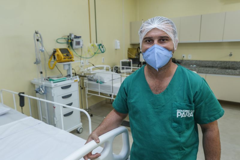 Emerso Luiz dos Santos. Enfermeiro <div class='credito_fotos'>Foto: Jader Paes / Agência Pará | <a href='/midias/2020/originais/6570_cc745d82-112e-e991-0399-d1ecab48fa19.jpg' download><i class='fa-solid fa-download'></i> Download</a></div>