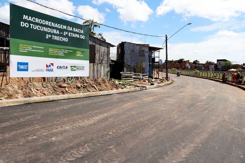 Obras Tucunduba e Asfalto - Fotos Bruno Cecim <div class='credito_fotos'>Foto: Bruno Cecim / Ag.Pará | <a href='/midias/2020/originais/6578_a3000275-5faf-b745-7acd-db603fafe2ae.jpg' download><i class='fa-solid fa-download'></i> Download</a></div>