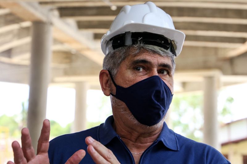 Visita do governador nas Obras da Casa de Cultura de Salinópolis - Foto Bruno Cecim <div class='credito_fotos'>Foto: Bruno Cecim / Ag.Pará | <a href='/midias/2020/originais/6601_16b12e1e-1122-ec73-c5aa-7142291cc7e2.jpg' download><i class='fa-solid fa-download'></i> Download</a></div>