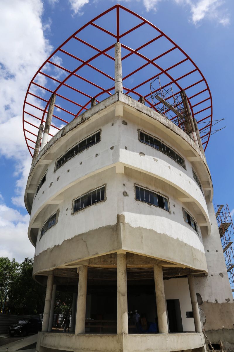Visita do governador nas Obras da Casa de Cultura de Salinópolis - Foto Bruno Cecim <div class='credito_fotos'>Foto: Bruno Cecim / Ag.Pará | <a href='/midias/2020/originais/6601_2b87dc97-c7c5-c2b9-a070-558440ae88fb.jpg' download><i class='fa-solid fa-download'></i> Download</a></div>