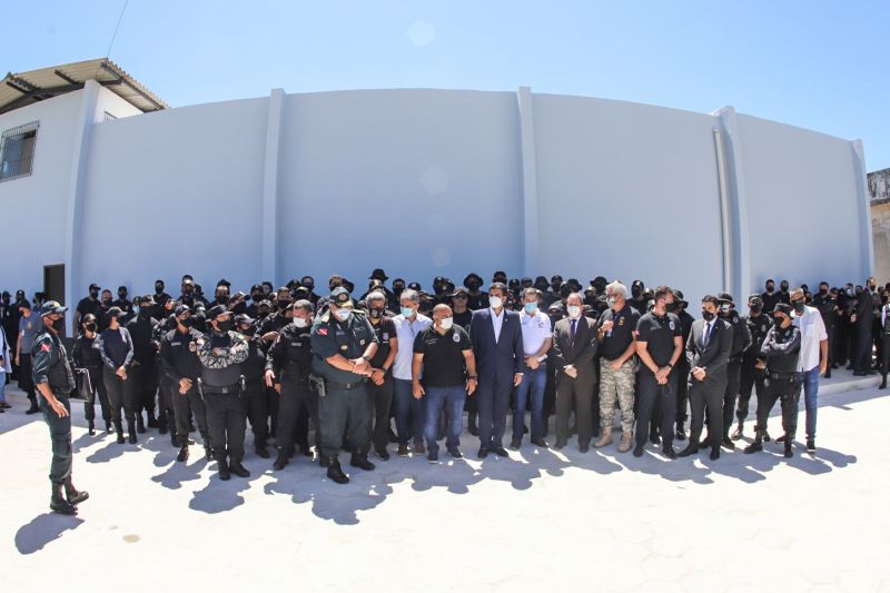 O Governo do Estado inaugurou, nesta segunda-feira (27), o Centro de Recuperação Penitenciário do Pará V (CRPP V). Localizado no Complexo Penitenciário de Americano, no município Santa Izabel, às margens da BR-316, a nova unidade contou com investimento de R$ 11,1 milhões e criou 516 novas vagas no sistema penitenciário estadual. Desde janeiro de 2019, com reformas e novas unidades, o Estado criou 5.290 novas vagas no sistema prisional. <div class='credito_fotos'>Foto: Alex Ribeiro / Ag. Pará | <a href='/midias/2020/originais/6613_4deee2d0-35fe-4c4a-6599-385c1b1d3564.jpg' download><i class='fa-solid fa-download'></i> Download</a></div>