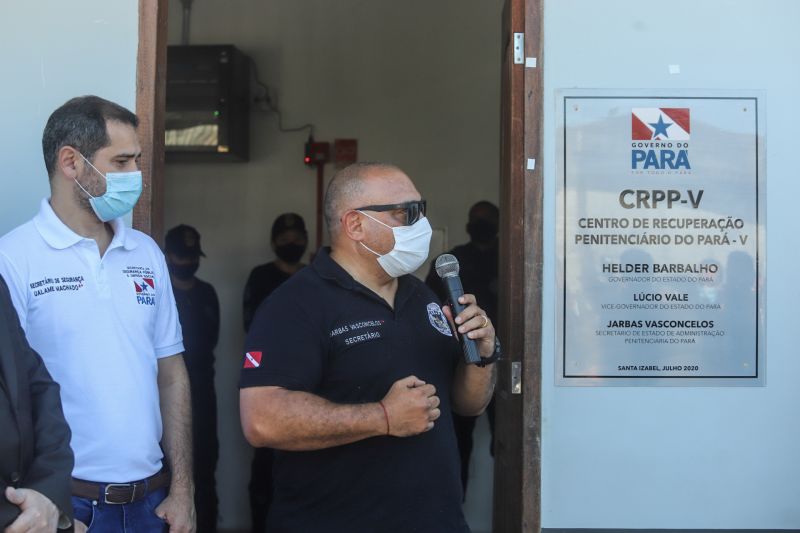 O Governo do Estado inaugurou, nesta segunda-feira (27), o Centro de Recuperação Penitenciário do Pará V (CRPP V). Localizado no Complexo Penitenciário de Americano, no município Santa Izabel, às margens da BR-316, a nova unidade contou com investimento de R$ 11,1 milhões e criou 516 novas vagas no sistema penitenciário estadual. Desde janeiro de 2019, com reformas e novas unidades, o Estado criou 5.290 novas vagas no sistema prisional. <div class='credito_fotos'>Foto: Alex Ribeiro / Ag. Pará | <a href='/midias/2020/originais/6613_e6144aab-fc8a-a654-f1e1-a3eebbf0f4b1.jpg' download><i class='fa-solid fa-download'></i> Download</a></div>