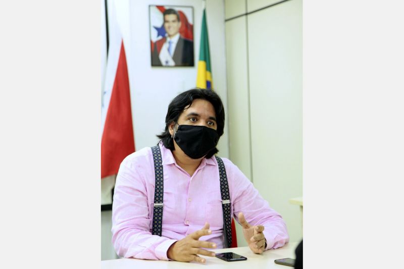 Belém, Pará, Brasil . PESQUISE NA QUARENTENA - FAPESPA - Alexandre Diniz – coord. de bolsas Fapespa - 23/07/2020 <div class='credito_fotos'>Foto: Ricardo Amanajás / Ag. Pará | <a href='/midias/2020/originais/6623_58cbded9-c773-6e07-89b2-a40a55da3d33.jpg' download><i class='fa-solid fa-download'></i> Download</a></div>