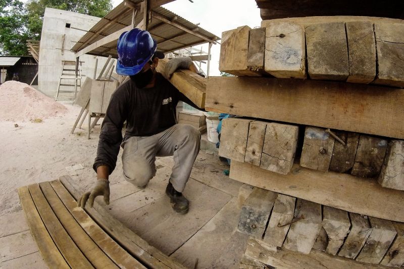 Governo investe R$ 13 milhões no sistema de abastecimento de água em Alter do Chão <div class='credito_fotos'>Foto: Bruno Cecim / Ag.Pará | <a href='/midias/2020/originais/6634_b9074da8-1b20-336b-ca04-481dd379556c.jpg' download><i class='fa-solid fa-download'></i> Download</a></div>