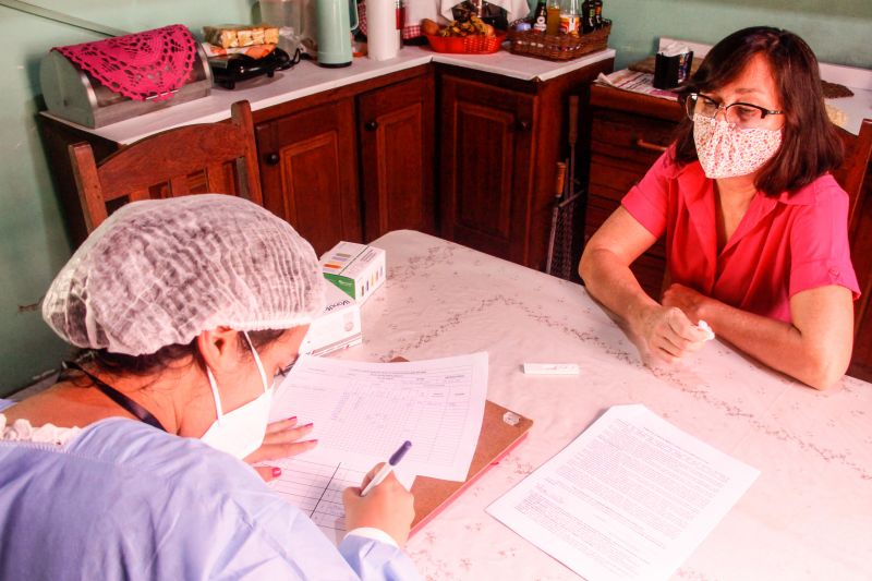 Universidade do Estado do Pará inicia segunda fase da pesquisa epidemiológica <div class='credito_fotos'>Foto: Marcelo Seabra / Ag. Pará | <a href='/midias/2020/originais/6648_417993ff-bc64-504a-dd28-6df219fd25ce.jpg' download><i class='fa-solid fa-download'></i> Download</a></div>