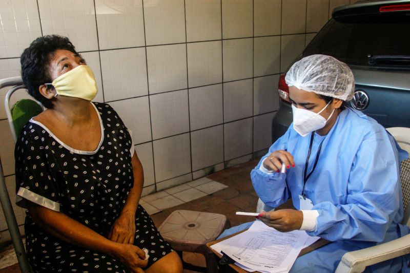 Universidade do Estado do Pará inicia segunda fase da pesquisa epidemiológica <div class='credito_fotos'>Foto: Marcelo Seabra / Ag. Pará | <a href='/midias/2020/originais/6648_55a58a3e-4808-9f24-31d3-532df9bbe1c5.jpg' download><i class='fa-solid fa-download'></i> Download</a></div>