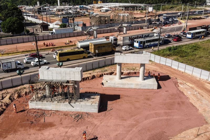 Governo ativa desvios para avanço de obras da rodovia BR-316 <div class='credito_fotos'>Foto: Roni Moreira / Ag.Pará | <a href='/midias/2020/originais/6655_171190e7-f632-2fae-98f5-9a6234b968a1.jpg' download><i class='fa-solid fa-download'></i> Download</a></div>