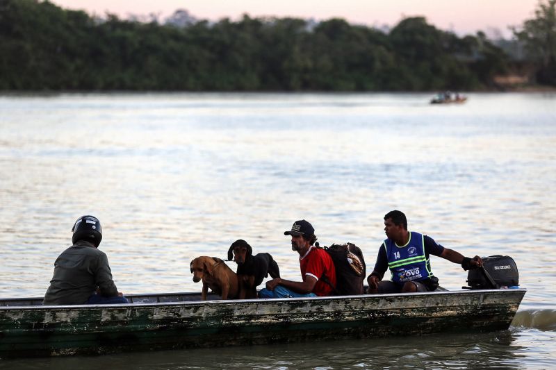 Equipes dos Territórios Sustentáveis começam as visitas às propriedade rurais. <div class='credito_fotos'>Foto: Bruno Cecim / Ag.Pará | <a href='/midias/2020/originais/6657_69768777-7302-d3b8-7a5a-58154c495805.jpg' download><i class='fa-solid fa-download'></i> Download</a></div>