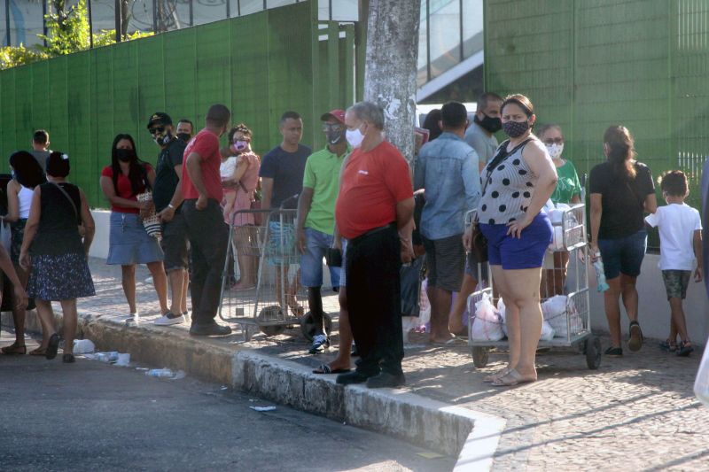 Belém, Pará, Brasil. RANKING DE ISOLAMENTO - 05/08/2020 <div class='credito_fotos'>Foto: Ricardo Amanajás / Ag. Pará | <a href='/midias/2020/originais/6662_f964487f-1441-9ad3-bff3-c0fec6af17e6.jpg' download><i class='fa-solid fa-download'></i> Download</a></div>