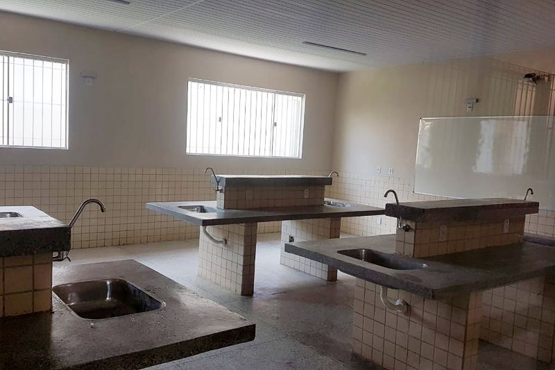 Escola Nicias Ribeiro_Portel <div class='credito_fotos'>Foto: ASCOM / SEDUC | <a href='/midias/2020/originais/6683_caea5d59-a88d-838f-3249-8e6c6050fa91.jpg' download><i class='fa-solid fa-download'></i> Download</a></div>