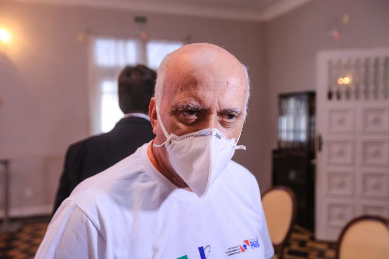 Brandão, presidente da Prodepa <div class='credito_fotos'>Foto: Jader Paes / Agência Pará | <a href='/midias/2020/originais/6723_6b8b36ef-5bc1-49d8-e315-f29d890efa36.jpg' download><i class='fa-solid fa-download'></i> Download</a></div>