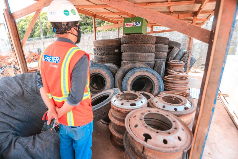 Obra Nova BR. Ciclo vias, Movimentacao Transito, descarte de lixo <div class='credito_fotos'>Foto: Jader Paes / Agência Pará | <a href='/midias/2020/originais/6771_cfe12a97-922d-fa60-eca3-e8bc35d3af81.jpg' download><i class='fa-solid fa-download'></i> Download</a></div>