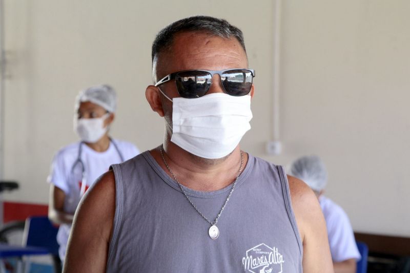 Belém, Pará, Brasil. ÚLTIMO DIA POLICLINICA ITINERANTE - Márcio Arruda, autônomo - 30/08/2020. Foto: Ricardo Amanajás / Ag Pará. <div class='credito_fotos'>Foto: Ricardo Amanajás / Ag. Pará | <a href='/midias/2020/originais/6777_079880c9-a856-a25c-60dd-2d171860dd3e.jpg' download><i class='fa-solid fa-download'></i> Download</a></div>