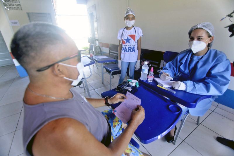 Belém, Pará, Brasil. ÚLTIMO DIA POLICLINICA ITINERANTE - Márcio Arruda, autônomo - 30/08/2020. Foto: Ricardo Amanajás / Ag Pará. <div class='credito_fotos'>Foto: Ricardo Amanajás / Ag. Pará | <a href='/midias/2020/originais/6777_6284f3d8-1be7-5d15-b13b-6919c967d790.jpg' download><i class='fa-solid fa-download'></i> Download</a></div>