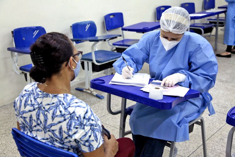 Belém, Pará, Brasil. ÚLTIMO DIA POLICLINICA ITINERANTE - Nete Souza, serviços gerais - 30/08/2020. Foto: Ricardo Amanajás / Ag Pará. <div class='credito_fotos'>Foto: Ricardo Amanajás / Ag. Pará | <a href='/midias/2020/originais/6777_fa9d5c07-8649-3058-d372-eb3afeba8a77.jpg' download><i class='fa-solid fa-download'></i> Download</a></div>