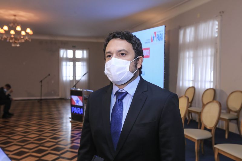 Médico cirurgião bariátrica, Carlos Armando Santos <div class='credito_fotos'>Foto: Jader Paes / Agência Pará | <a href='/midias/2020/originais/6816_d55265b6-1399-73b1-988b-7cb7cef1ca72.jpg' download><i class='fa-solid fa-download'></i> Download</a></div>