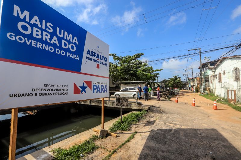 Uma espera de 30 anos chegou ao fim na manhã desta segunda-feira (14), com a autorização do governador Helder Barbalho para o início imediato das obras de urbanização de vias do bairro do Marco, Região de Integração do Guarajá, em Belém. Com um investimento de R$ 1,92 milhão, o bairro será contemplado com 1,64 km de asfalto novo. <div class='credito_fotos'>Foto: Marco Santos / Ag. Pará | <a href='/midias/2020/originais/6827_01425cc2-37c6-4fba-b2ce-a9611c61f58a.jpg' download><i class='fa-solid fa-download'></i> Download</a></div>