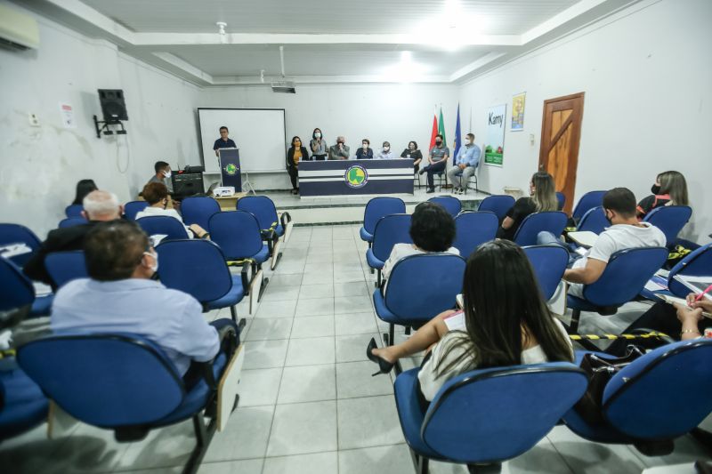 Castanhal 15 de setembro de 2020, o projeto paceria pelo Pará agenda do desenvolvimento,Emprego e Renda, desenvolvido pelo governo do Estado através da secretaria de desenvolvimento Econômico, Mineração e enegia (sedeme). <div class='credito_fotos'>Foto: Alex Ribeiro / Ag. Pará | <a href='/midias/2020/originais/6837_27a5a035-2bae-75d5-f27b-fc310d6b35fa.jpg' download><i class='fa-solid fa-download'></i> Download</a></div>