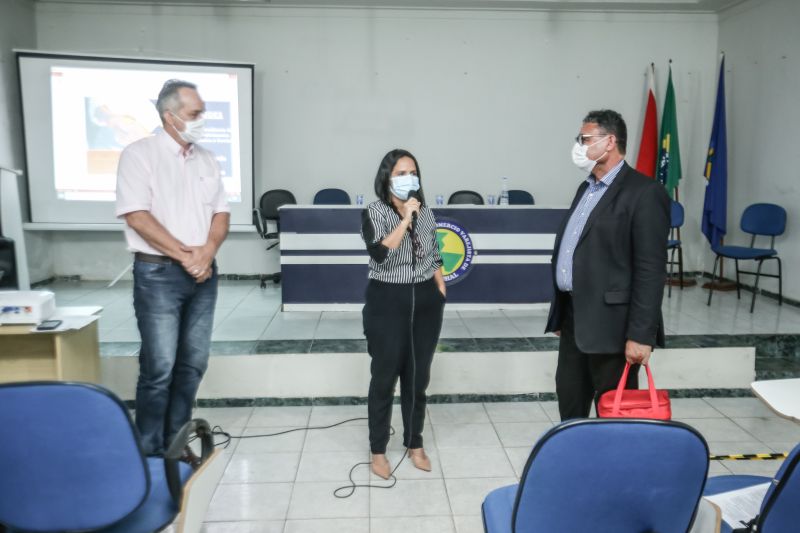 Castanhal 15 de setembro de 2020, o projeto paceria pelo Pará agenda do desenvolvimento,Emprego e Renda, desenvolvido pelo governo do Estado através da secretaria de desenvolvimento Econômico, Mineração e enegia (sedeme). <div class='credito_fotos'>Foto: Alex Ribeiro / Ag. Pará | <a href='/midias/2020/originais/6837_ab753d0d-5e6e-f45a-7446-1ea68a27ef3b.jpg' download><i class='fa-solid fa-download'></i> Download</a></div>