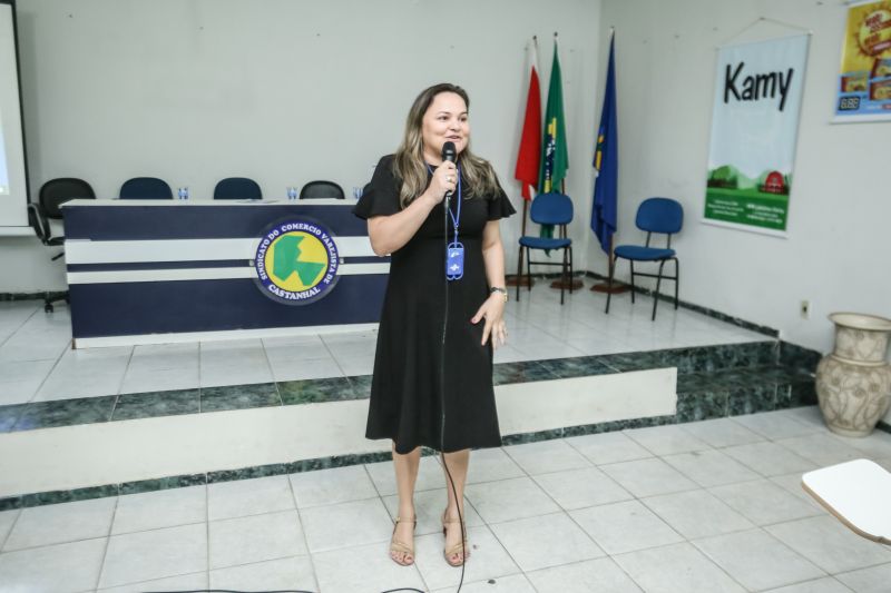 Castanhal 15 de setembro de 2020, o projeto paceria pelo Pará agenda do desenvolvimento,Emprego e Renda, desenvolvido pelo governo do Estado através da secretaria de desenvolvimento Econômico, Mineração e enegia (sedeme). <div class='credito_fotos'>Foto: Alex Ribeiro / Ag. Pará | <a href='/midias/2020/originais/6837_d65aebb6-49e4-3135-dee2-6170a86d3f6d.jpg' download><i class='fa-solid fa-download'></i> Download</a></div>
