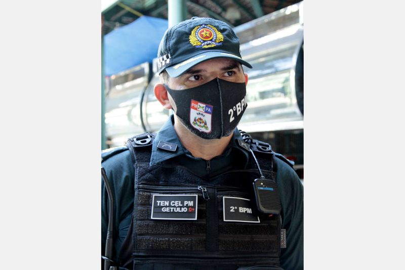 BelÃ©m, ParÃ¡, Brasil. REDUÃ‡ÃƒO ROUBOS COMÃ‰RCIO - TEN. CEL. GETÃšLIO ROCHA (COMANDANTE 2Âº BATALHÃƒO) - 18/09/2020 <div class='credito_fotos'>Foto: Ricardo Amanajás / Ag. Pará   |   <a href='/midias/2020/originais/6842_2ef54e4d-d59b-5d1d-eafb-dbdd0d5c636c.jpg' download><i class='fa-solid fa-download'></i> Download</a></div>