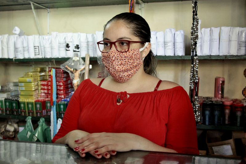 BelÃ©m, ParÃ¡, Brasil. REDUÃ‡ÃƒO ROUBOS COMÃ‰RCIO - THYELLI TUNAS (COMERCIANTE) - 18/09/2020 <div class='credito_fotos'>Foto: Ricardo Amanajás / Ag. Pará   |   <a href='/midias/2020/originais/6842_3430838d-76a2-c15c-9f49-4a3d25da7886.jpg' download><i class='fa-solid fa-download'></i> Download</a></div>