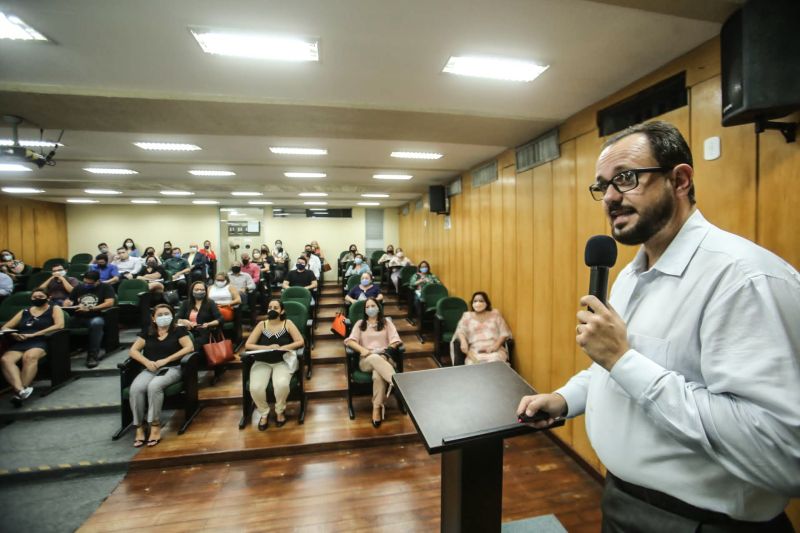 na foto: jose lucas neto <div class='credito_fotos'>Foto: Alex Ribeiro / Ag. Pará | <a href='/midias/2020/originais/6875_9ef87ad1-9ff0-ac21-a45c-712a0ee669ed.jpg' download><i class='fa-solid fa-download'></i> Download</a></div>