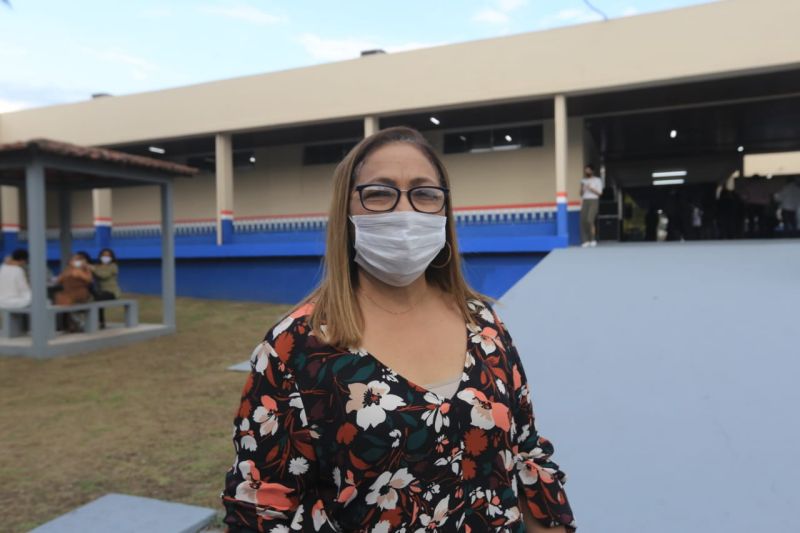 Lucia Troccoli, diretora escolar <div class='credito_fotos'>Foto: Jader Paes / Agência Pará | <a href='/midias/2020/originais/6964_8af14bf3-44d4-5b9d-2936-518063777aea.jpg' download><i class='fa-solid fa-download'></i> Download</a></div>